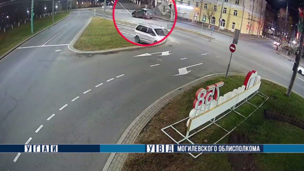 Автомобиль уехал без водителя в Могилеве