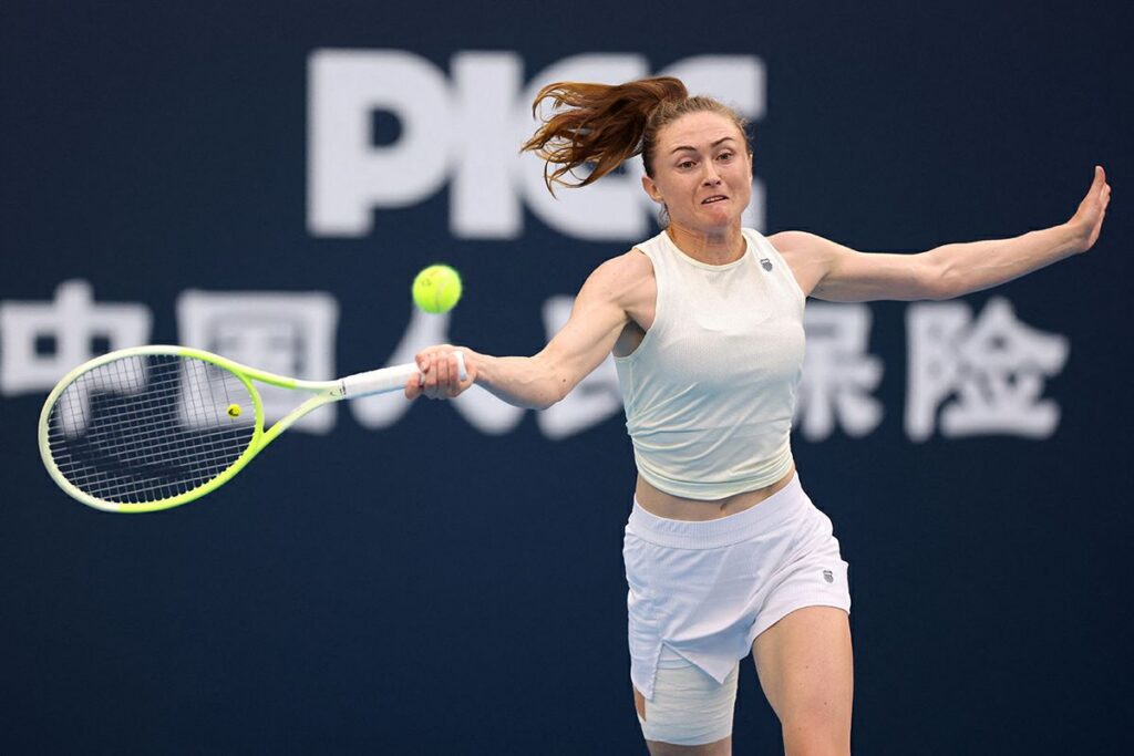 Саснович и Рахимова выиграли 12 геймов подряд и вышли в полуфинал турнира в Гонконге