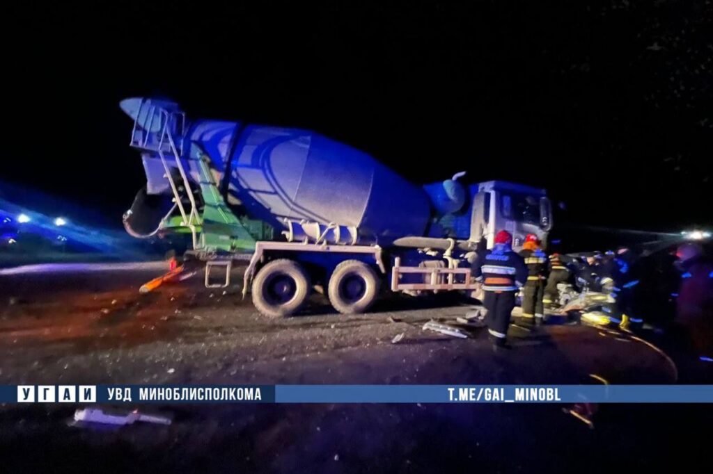 Водитель автомобиля Peugeot погибла в лобовом столкновении с грузовиком в Копыльском районе