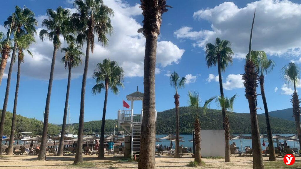 Семья из Крупок в Турции