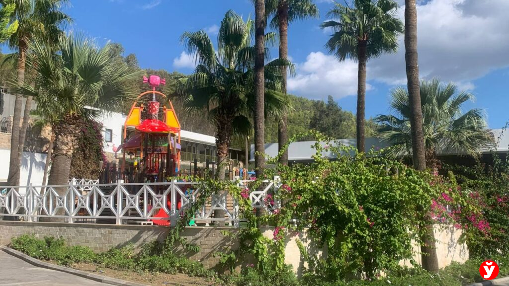 Семья из Крупок в Турции