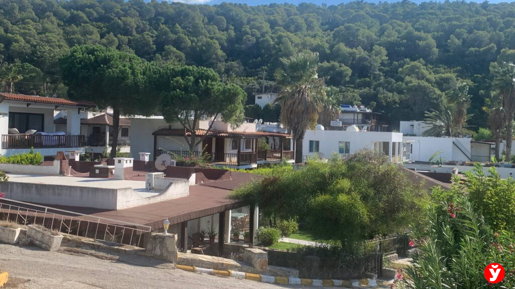 Семья из Крупок в Турции