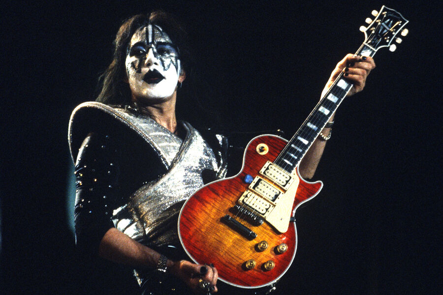 Умер легендарный гитарист и сооснователь группы Kiss Пол Дэниел «Эйс» Фрейли