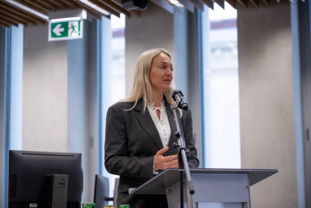 Оппозиционерка Мельникова исчезла в Варшаве: кто за этим стоит