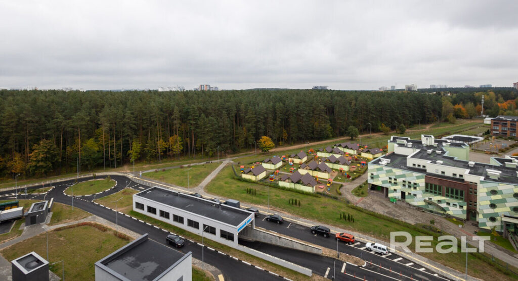 В халате до магазина — в Минске продают квартиру внутри торгового центра