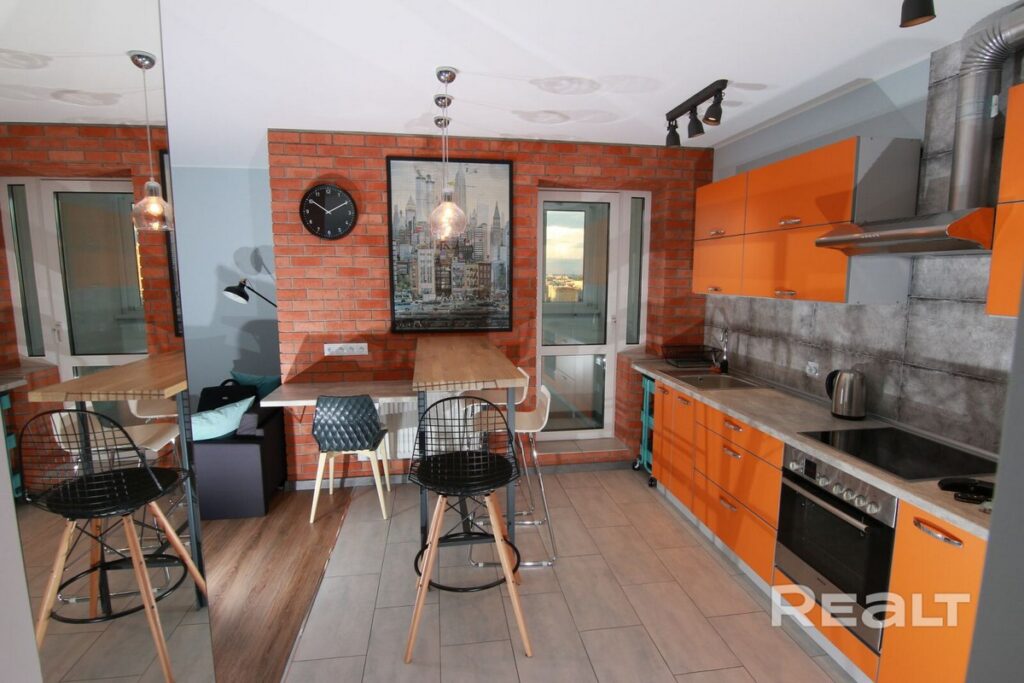 В Минске сдается брутальная студия с кирпичной стеной — цена немаленькая