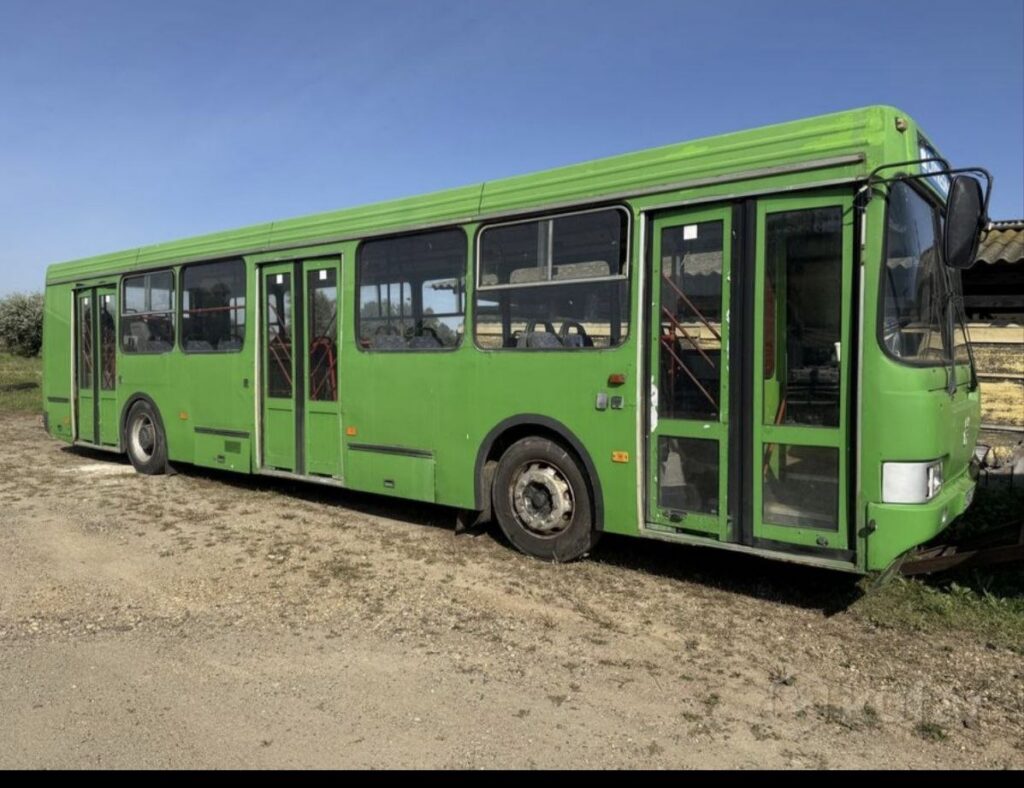 В Беларуси продают автобус «Неман» — цена бюджетная