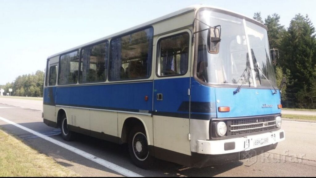 «Не бит, не крашен»: в Заславле продают Икарус-211