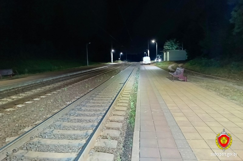 Под Смолевичами на ж/д путях погиб мужчина — его личность устанавливали по отпечаткам пальцев