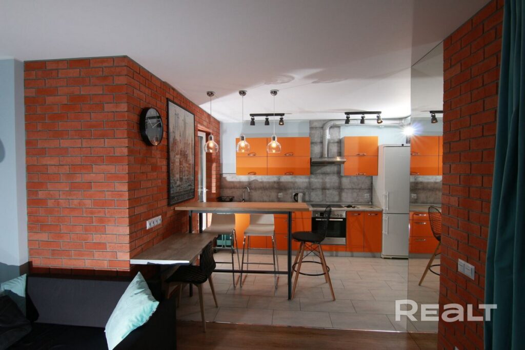 однушка ул. Алибегова, 28 на 14 этаже