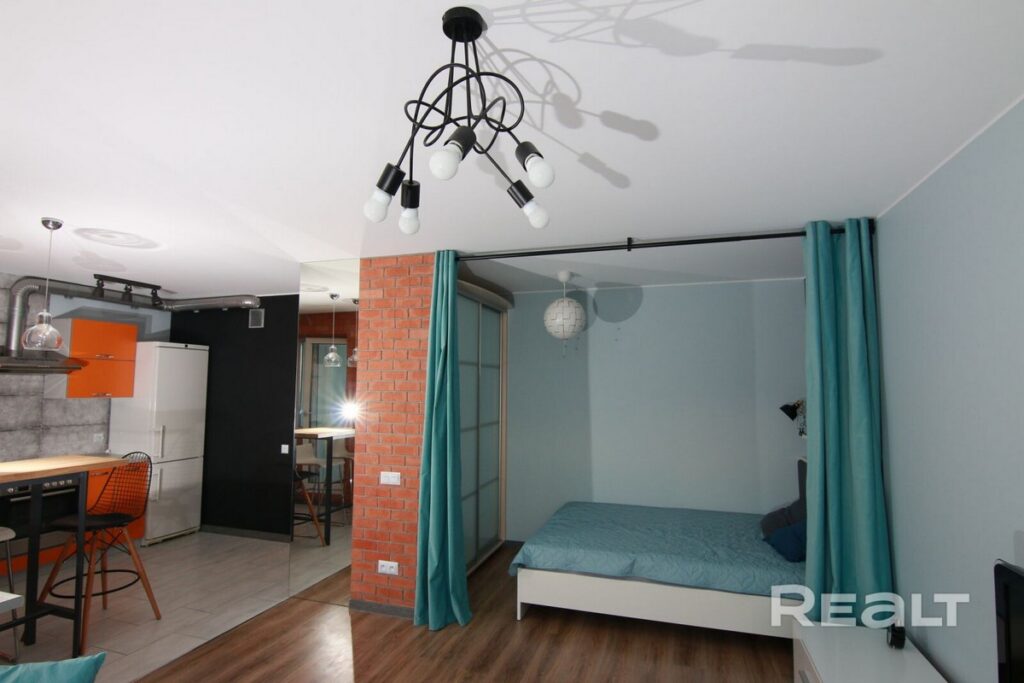 однушка ул. Алибегова, 28 на 14 этаже