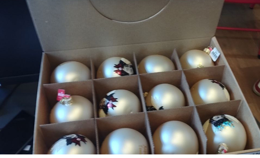 Прокуратура нашла в минском магазине елочные игрушки с символикой нацизма