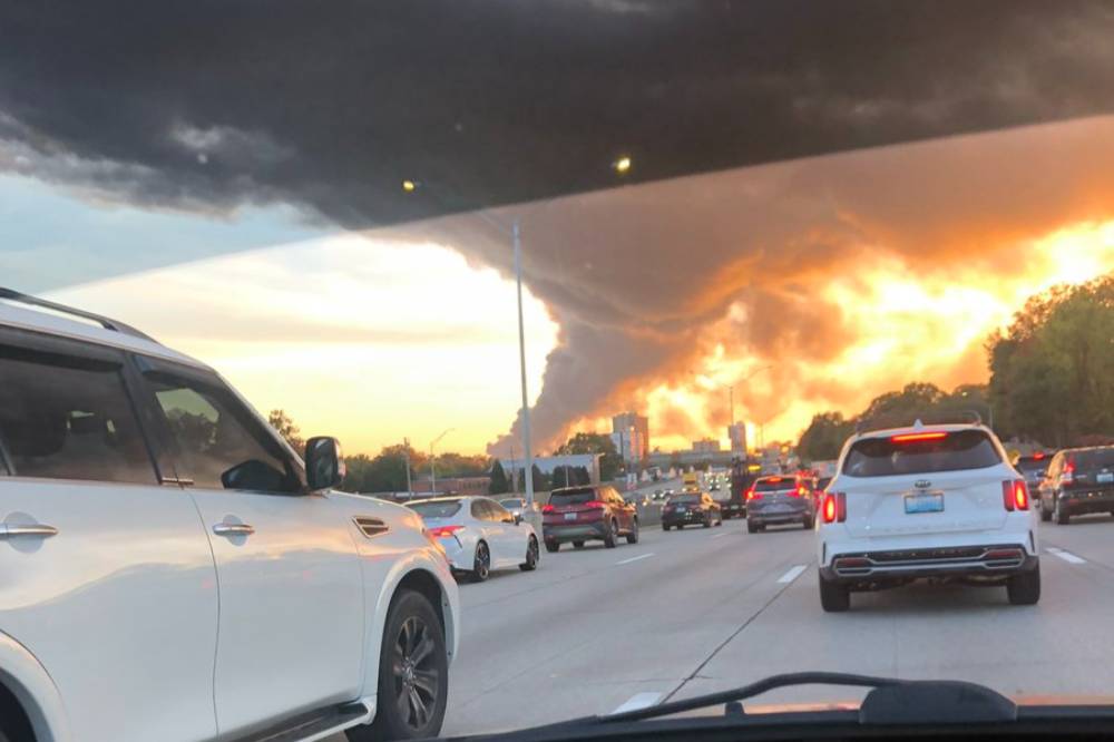 В США грузовой лайнер взорвался при падении у аэропорта Луисвилля — есть погибшие