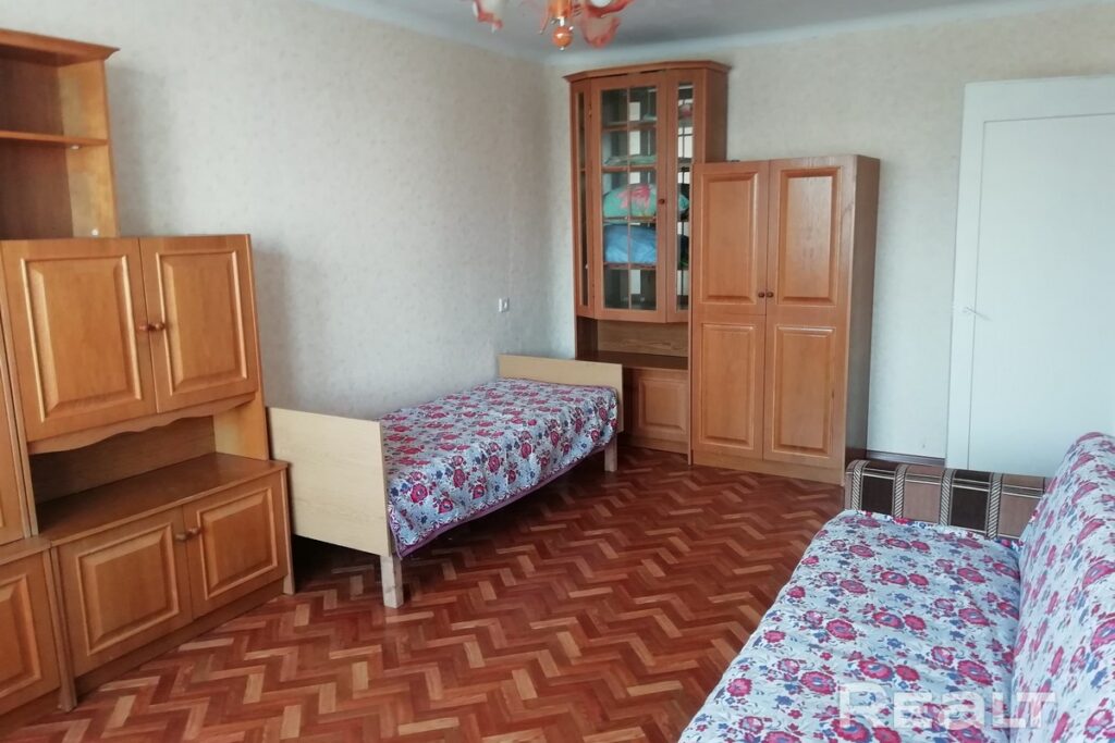 однушка на ул. Ротмистрова, 6