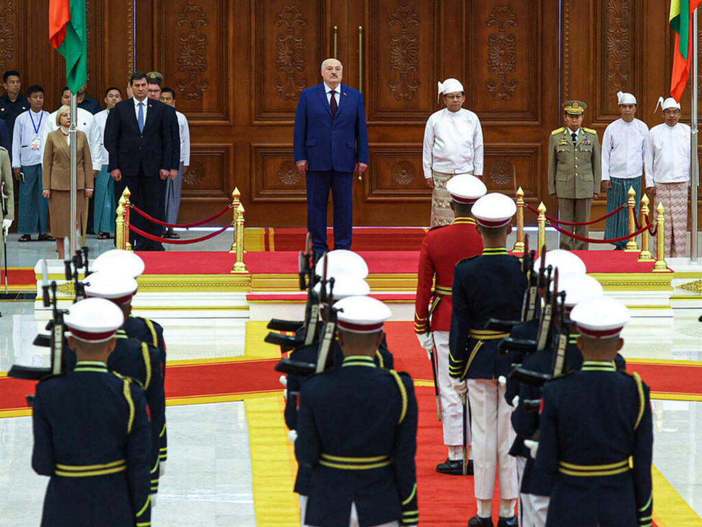 Непростая дорога Батьки на Мандалай