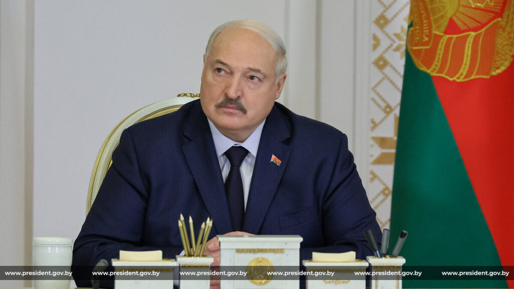 Лукашенко: «Орешник» не будет находиться в одном и том же месте в Беларуси