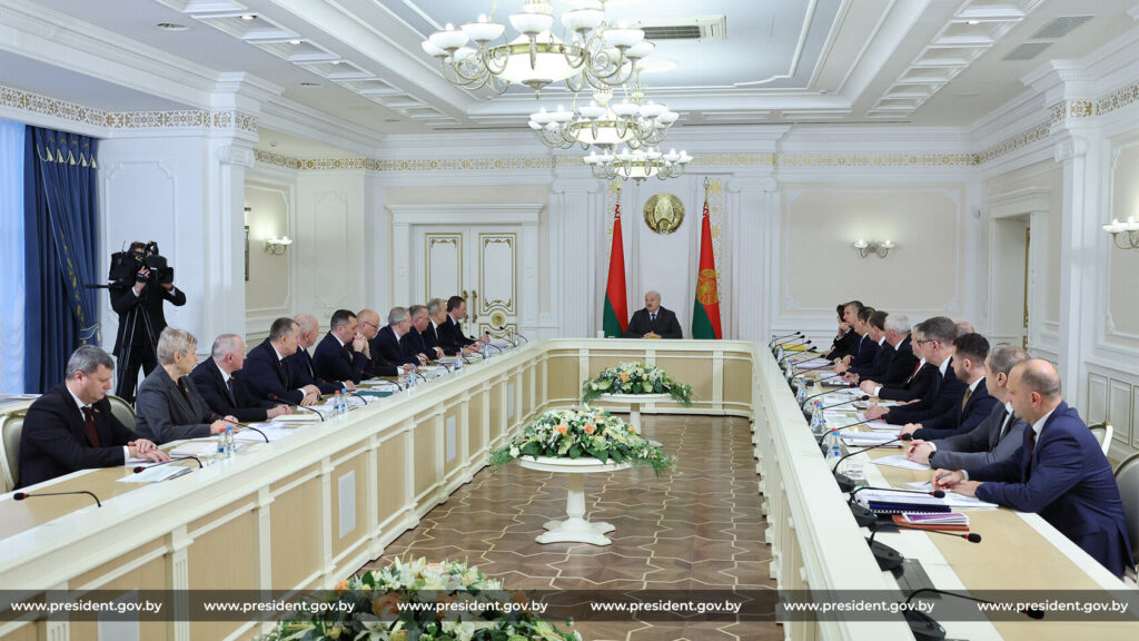 Беларусь не закрывала границу с Литвой и готова к ее открытию — Лукашенко