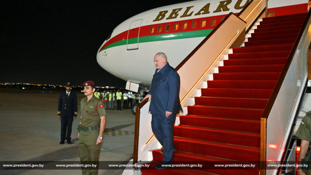 Что в Омане тебе моём? Разбираем визит Лукашенко