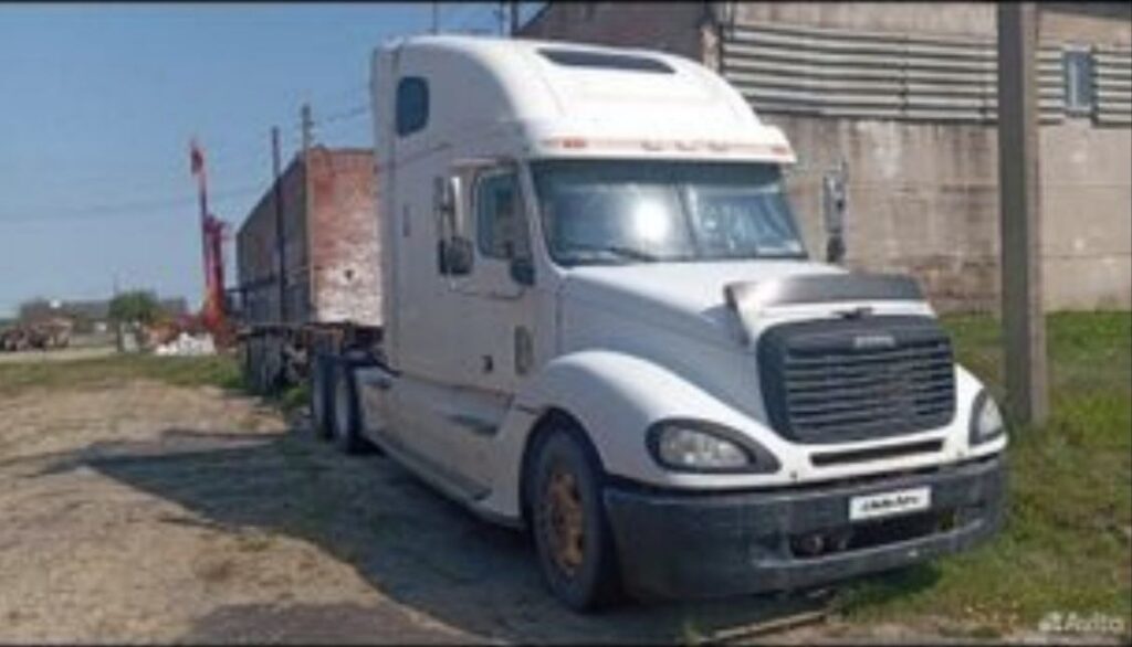 Тягач из Америки продают в Беларуси, что по цене?