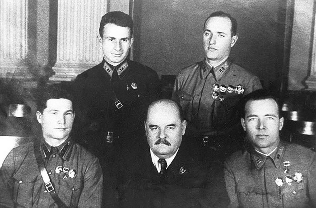 Подвиг под Москвой в 1941 году: как сражался Герой Советского Союза Алексей Босов