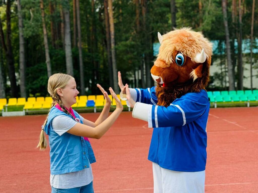 «Зубренок»: как устроен белорусский «Артек» на берегу Нарочи