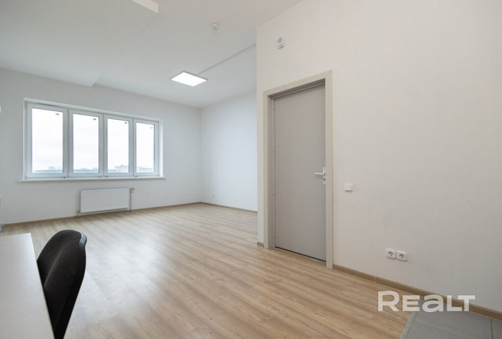 В халате до магазина — в Минске продают квартиру внутри торгового центра