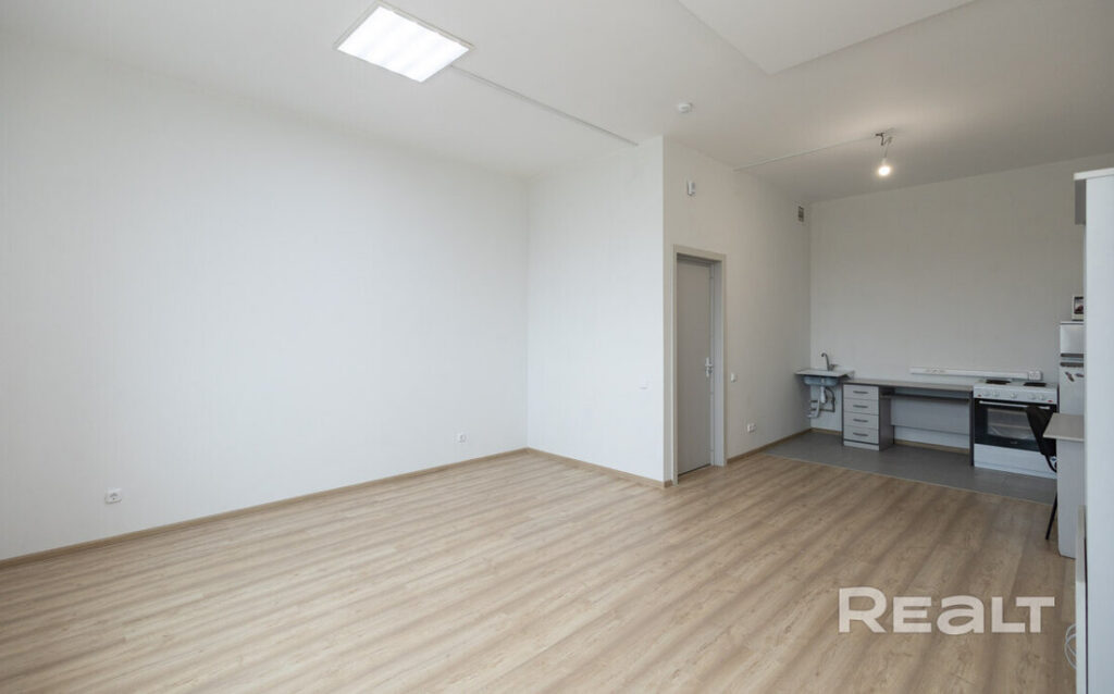 В халате до магазина — в Минске продают квартиру внутри торгового центра