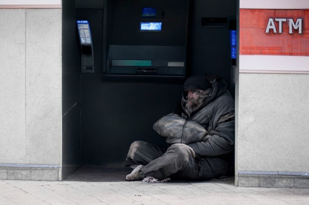 Сбой в паспортном столе, Бедронке и на АЗС: в Польше поломалась финансовая инфраструктура