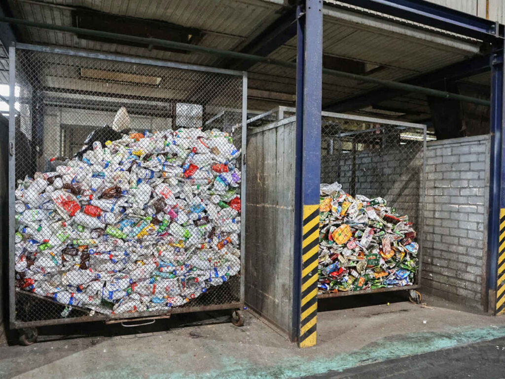 Хоть и вторичное, но добро: как белорусы перестали выбрасывать и начали перерабатывать