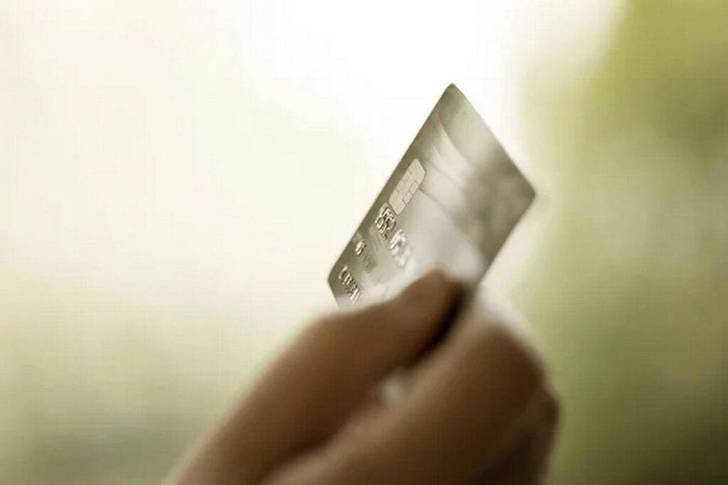 Лукашенко усилил контроль за платёжными операциями: будет удар по наркорынку