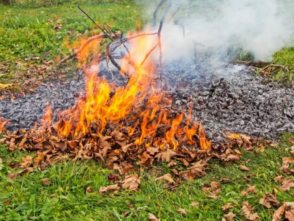 Одежда вспыхнула от паров бензина: житель Столбцовского района госпитализирован с ожогами