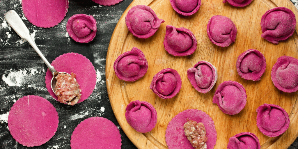 Тренд на тарелке: удивите гостей меню в розовых тонах