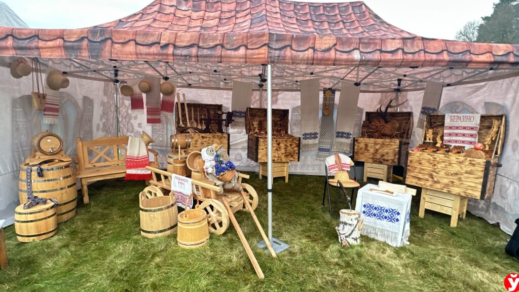 На Вяче открылась Палатка народного творчества