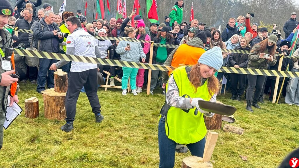 Сковородка вместо топора: женщины на Вяче удивили всех