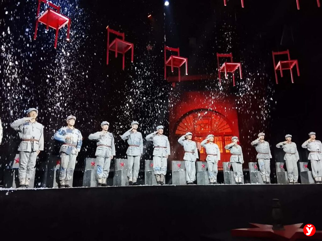 Затянуть пояс, закрыть путь: что происходит между КНР и США