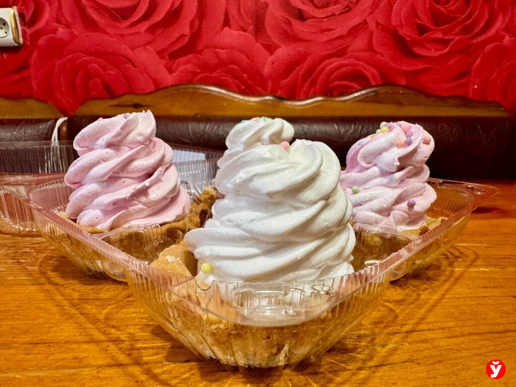 В Копыле решили вернуть любимый вкус пирожного «Корзинка». Проверили, получилось ли