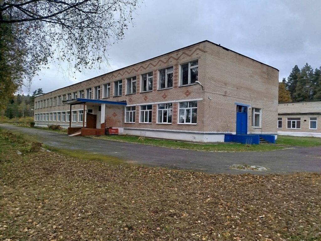 Школа Крупки