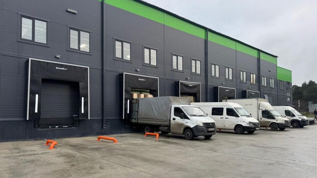 Wildberries открыла новый логистический центр в Хатежино и готовится к предновогодним распродажам