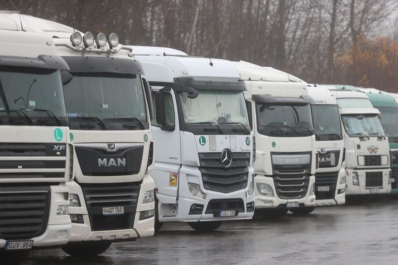 Разогреть пищу и принять душ могут водители литовских грузовиков в белорусском пункте пропуска