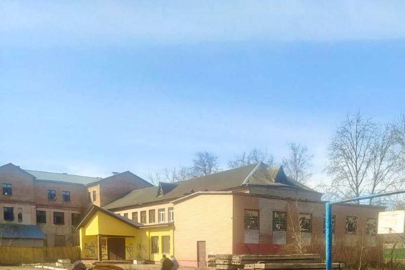 В Борисове продают недостроенную школу — что по цене?