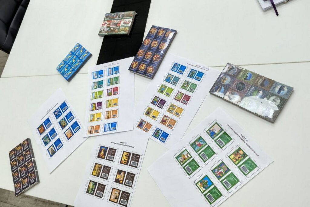 «Борисовдрев» создает новогодние спички — показываем дизайн