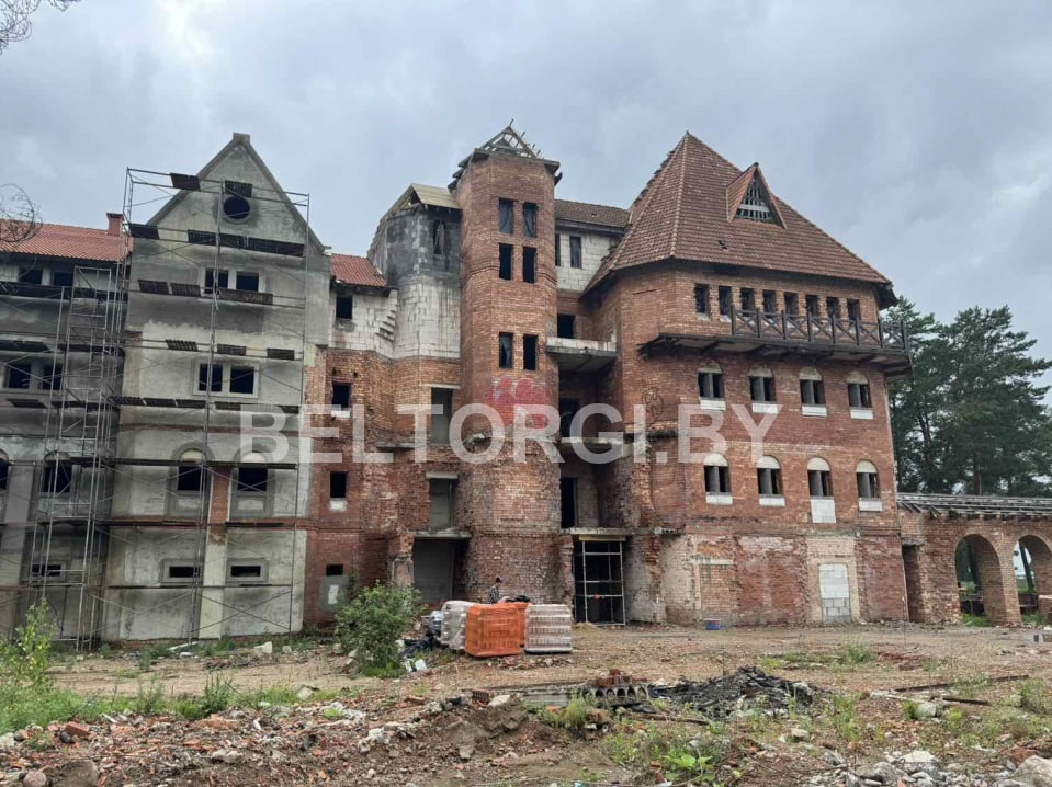 Недострой в Заславле за 7 млн рублей: кто осмелится вложить крупные деньги?