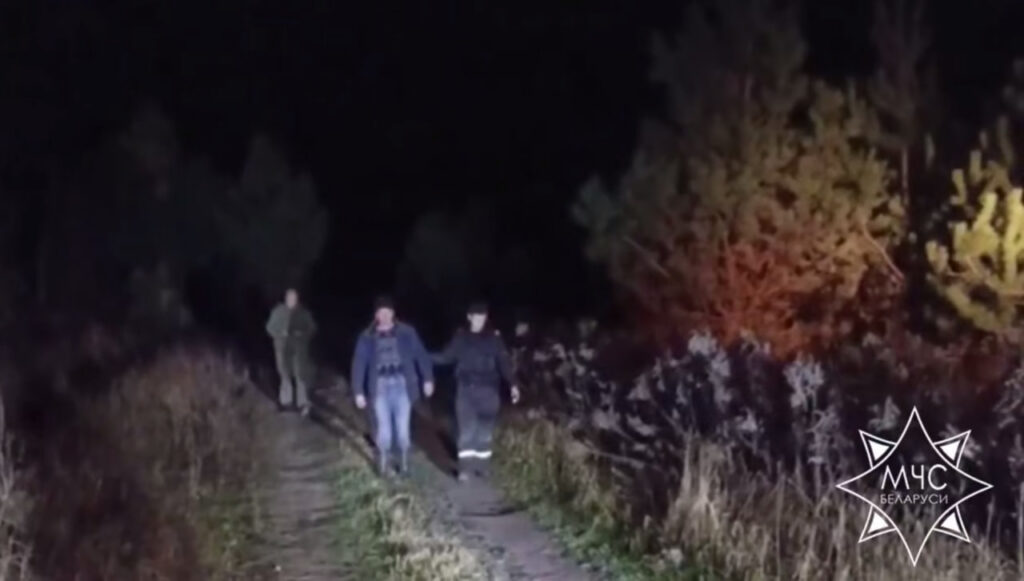 Заблудился в лесу: в Червенском районе спасатели нашли грибника