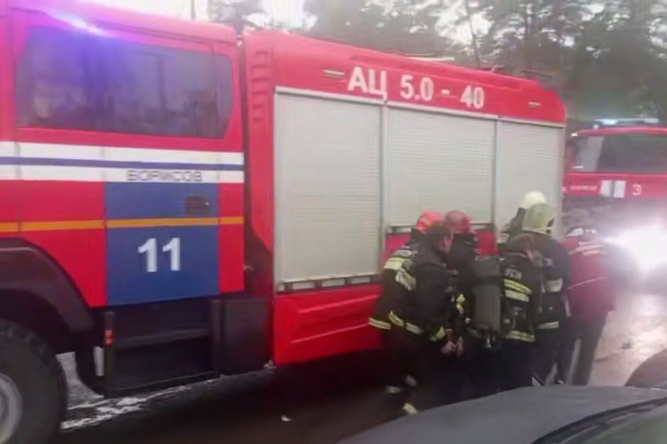 Мужчину спасли из горящей квартиры в многоэтажке Борисова