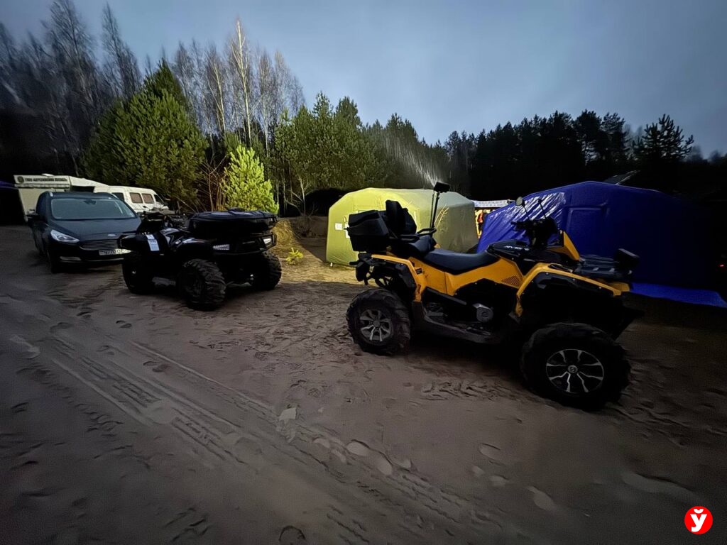 Более 500 человек ищут в Березинском районе пропавшего подростка — зону поиска расширяют