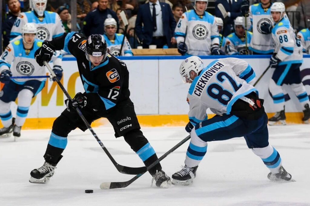 На «Минск-Арене» спели не только «Седую ночь»