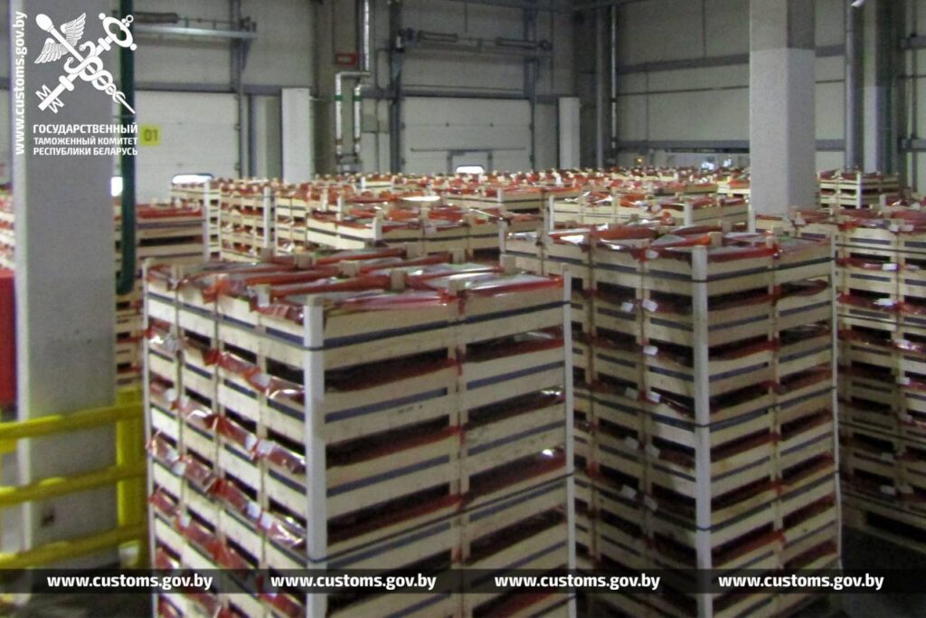 Несладкая сделка: таможня не пустила партию груш в РФ почти на полмиллиона рублей