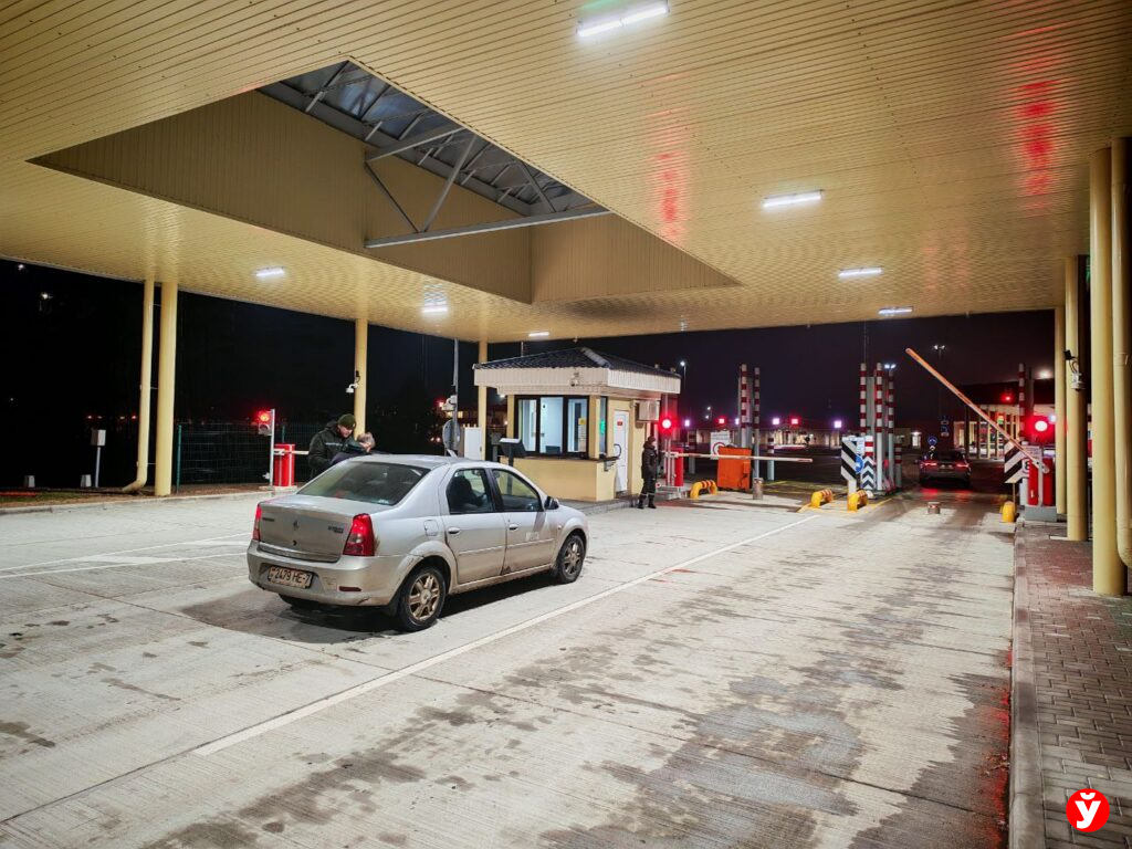 Первые автомобили в электронной очереди въехали в КПП «Берестовица»