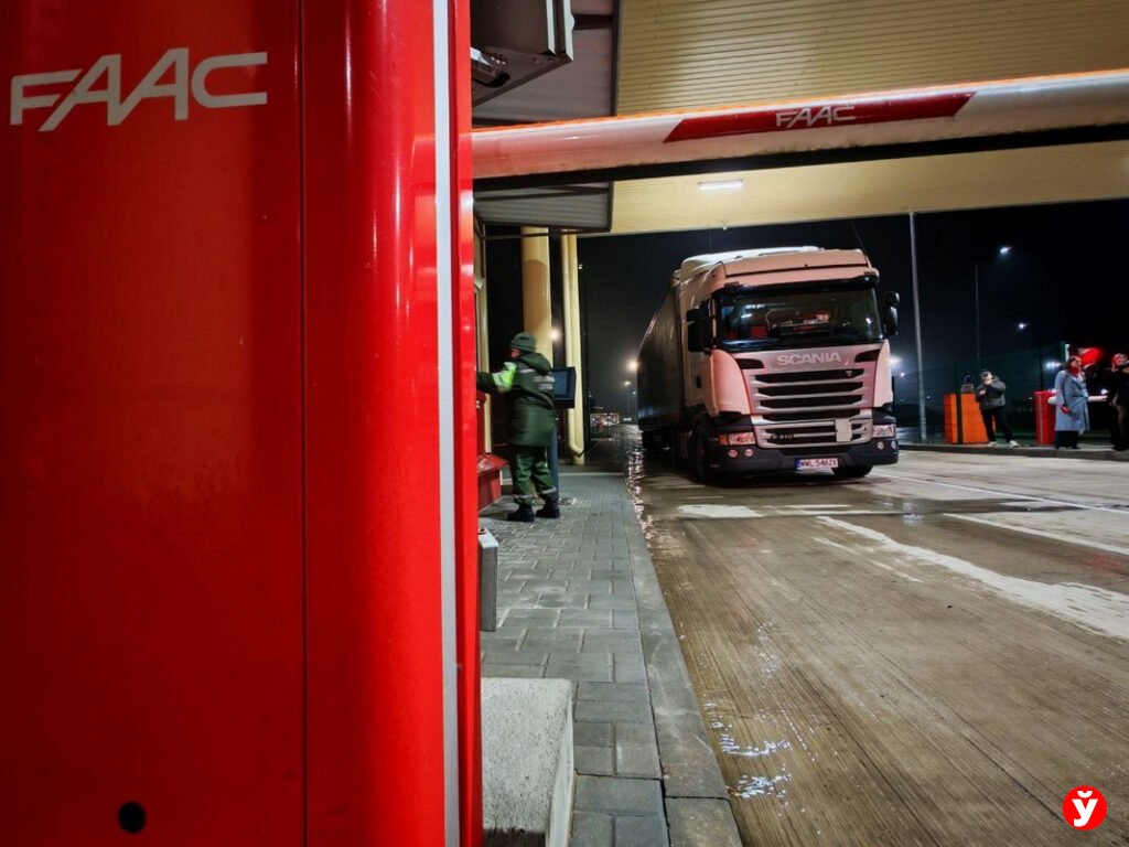 Приехали первыми: что говорят водители фур и легковушек в пункте пропуска «Берестовица»?