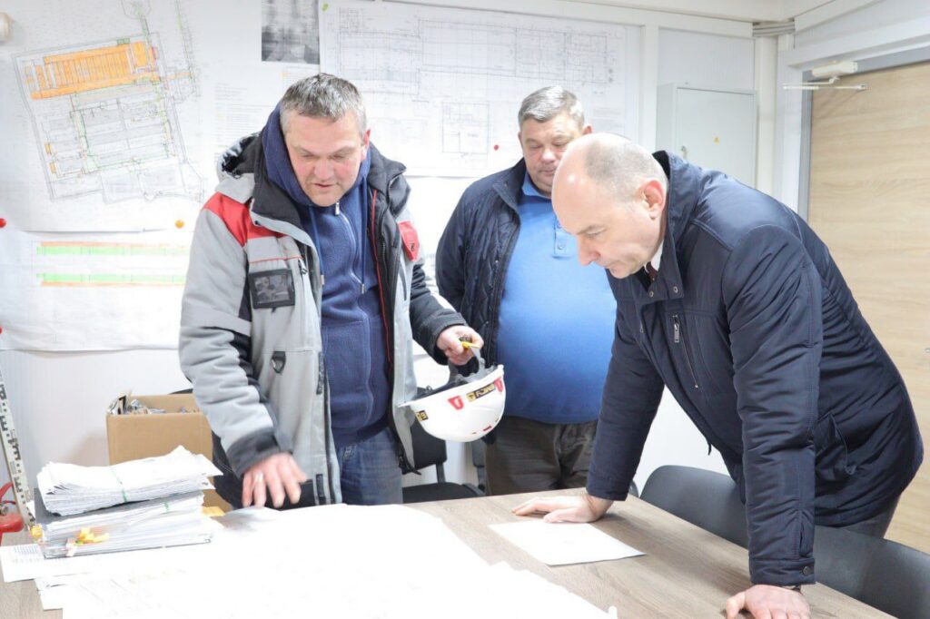 В Вилейском районе строят новый молочно-товарный комплекс на 1250 коров